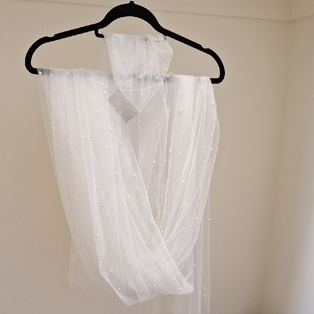 Elegant White Beaded Veil Cathedral Length